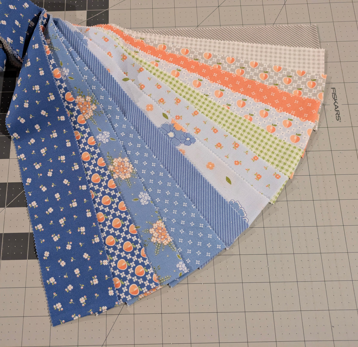 Peachy Keen Mini Jelly Roll