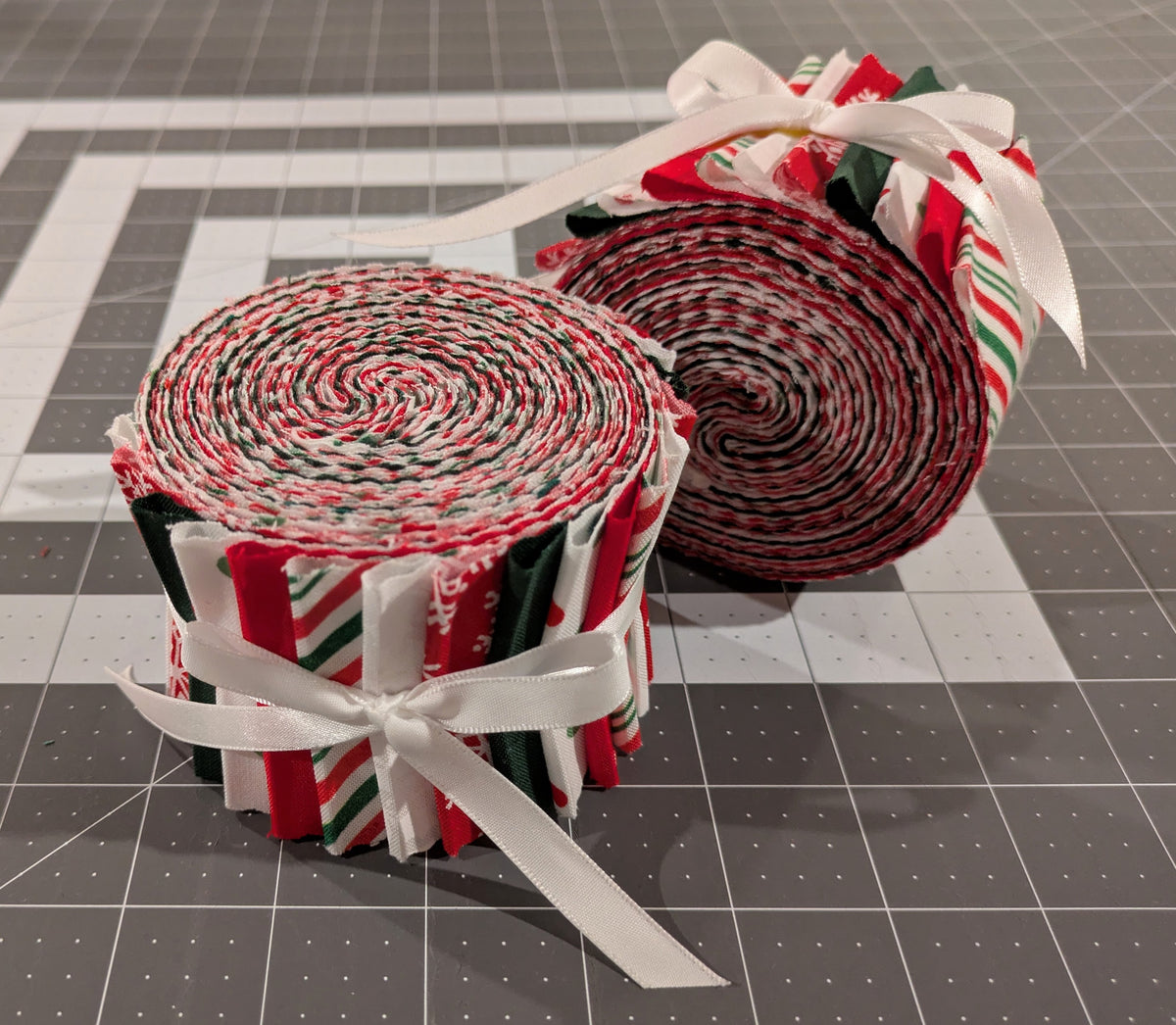Peppermint Twist - Mini Jelly Roll