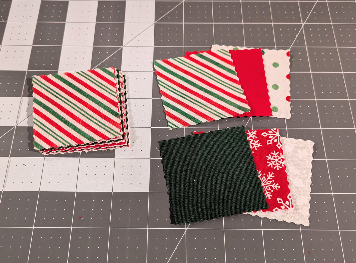 Peppermint Twist - Mini Charm Pack