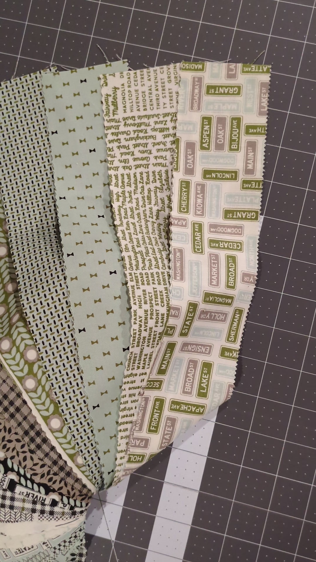 Main St - Short Strip Roll